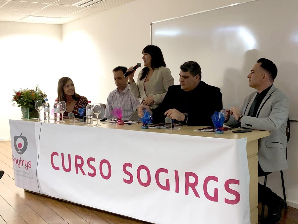 Dra. Patrícia Barrios, Dr. Luis Gustavo Steibel, Dra Maria Lúcia Opperman, Dr. Sthephano Sarmento e Dr. Cristiano Salazar